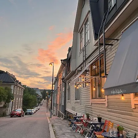 公寓 Candy-colored Two-room With Sweet Views 赫尔辛基