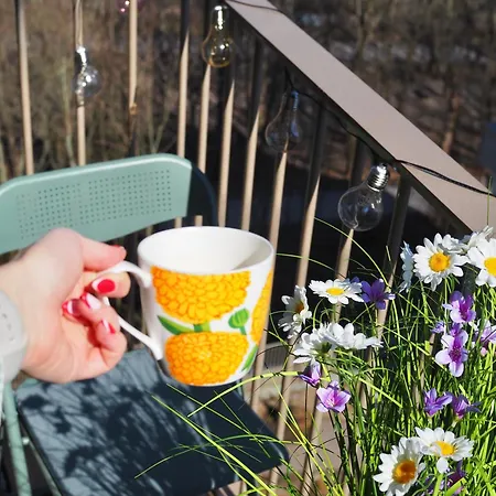 Candy-colored Two-room With Sweet Views Appartement *