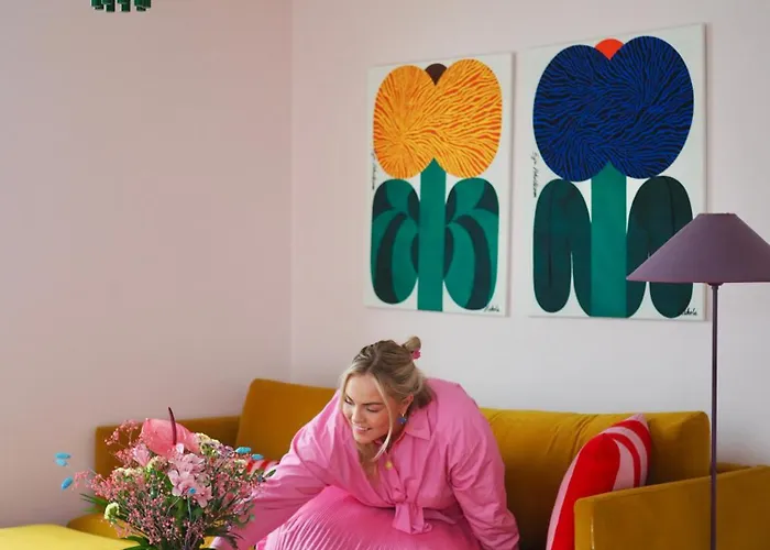 דירה Candy-colored Two-room With Sweet Views